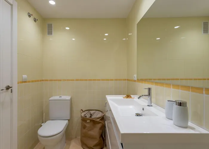 Cosy Flat دينايا